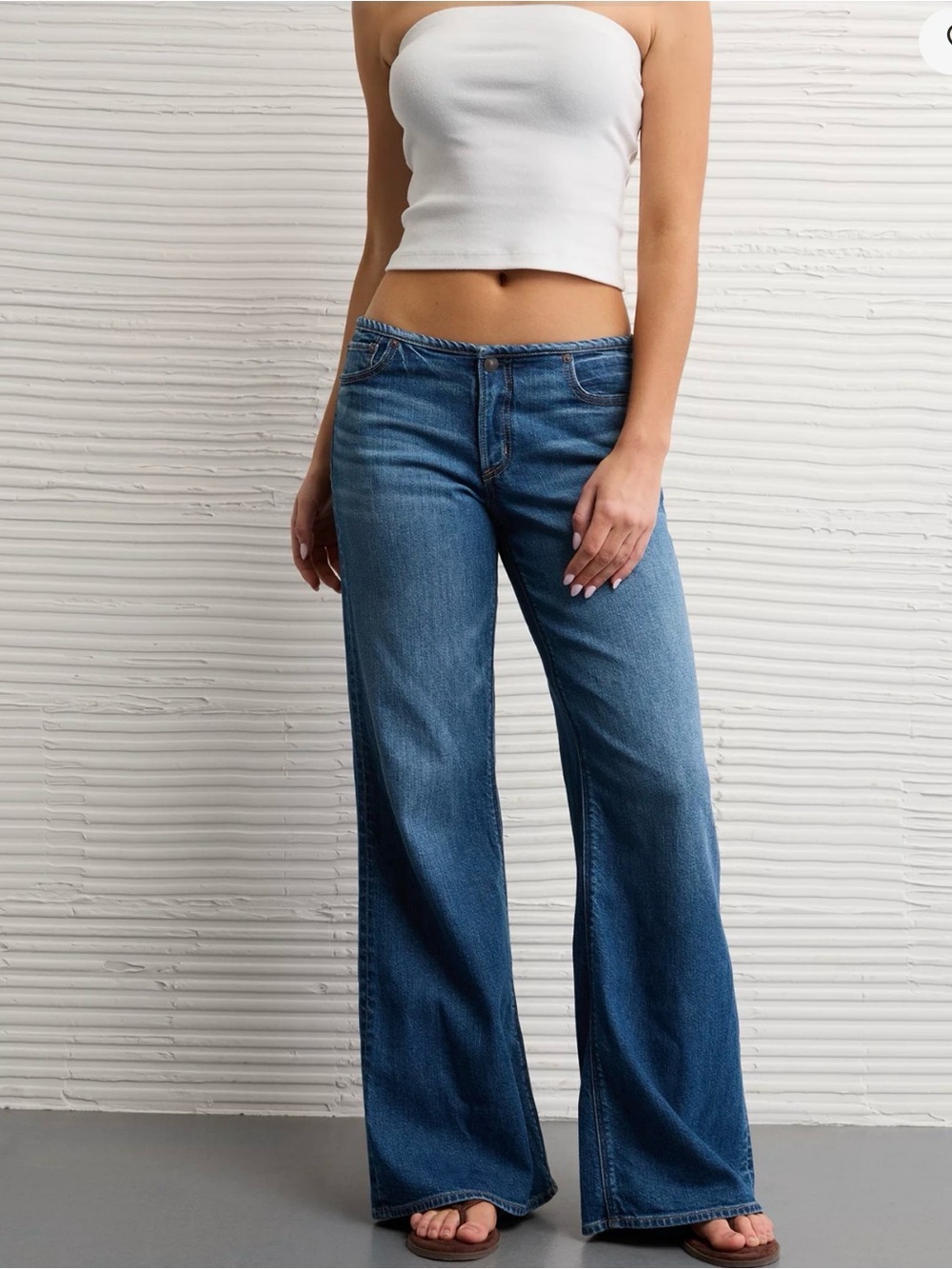 AE Super Low-Rise Baggie Flare Jean - Picture 3 of 3